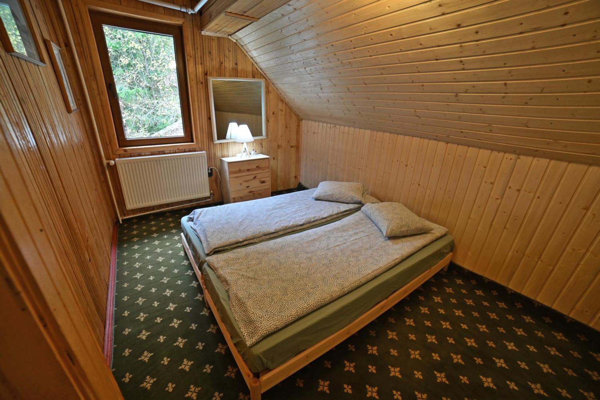 Casa De Vacanta Satic Piatra Craiului La Doi Viermi 외부 사진